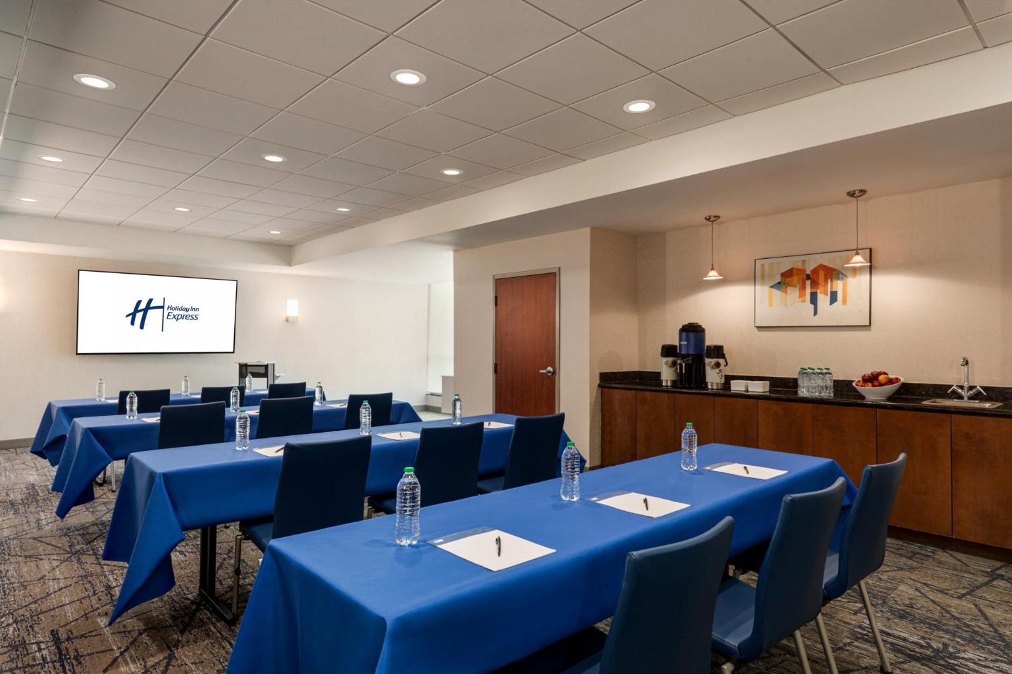 Holiday Inn Express Baltimore At The Stadiums By Ihg Extérieur photo
